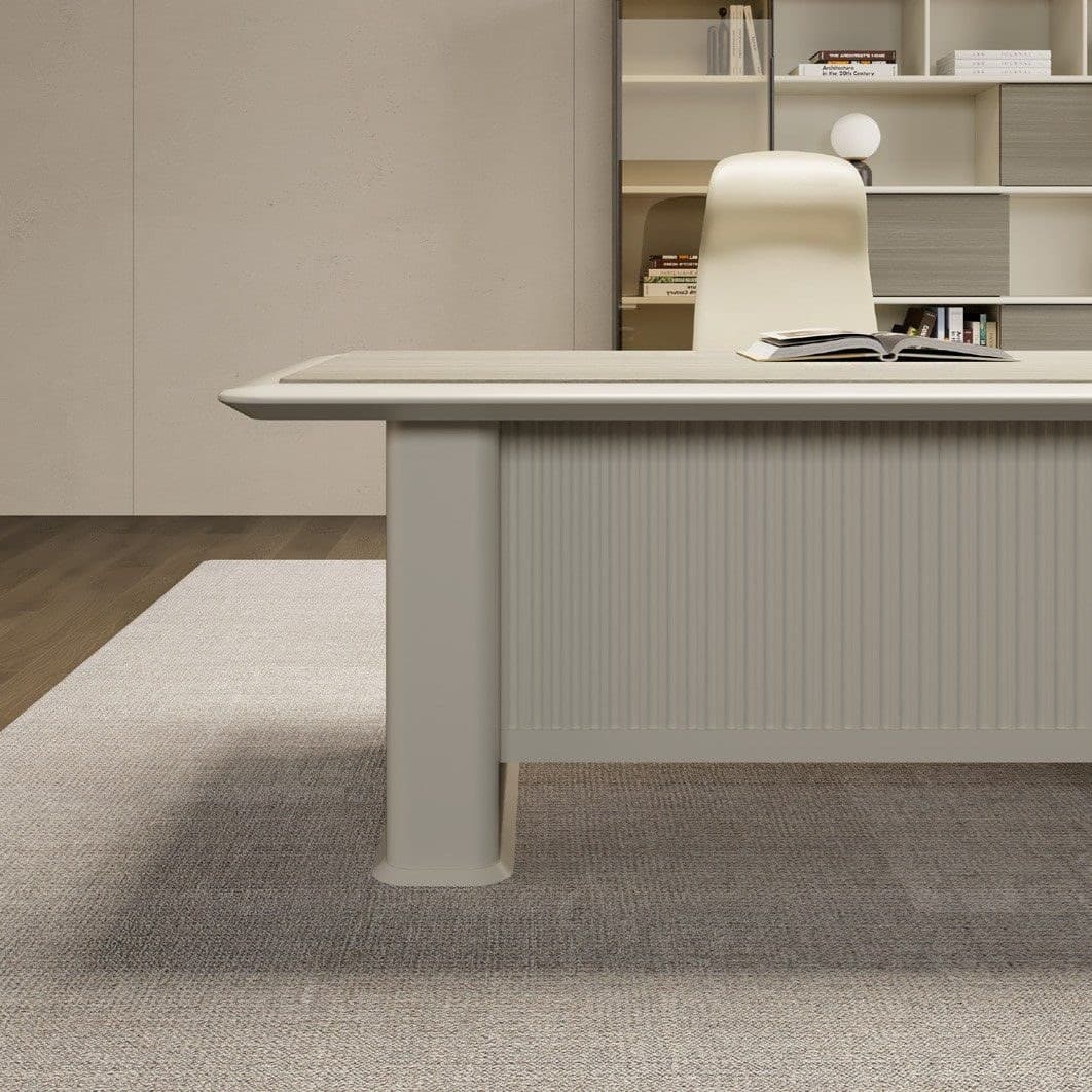 BURRIS-DE Executive Desk