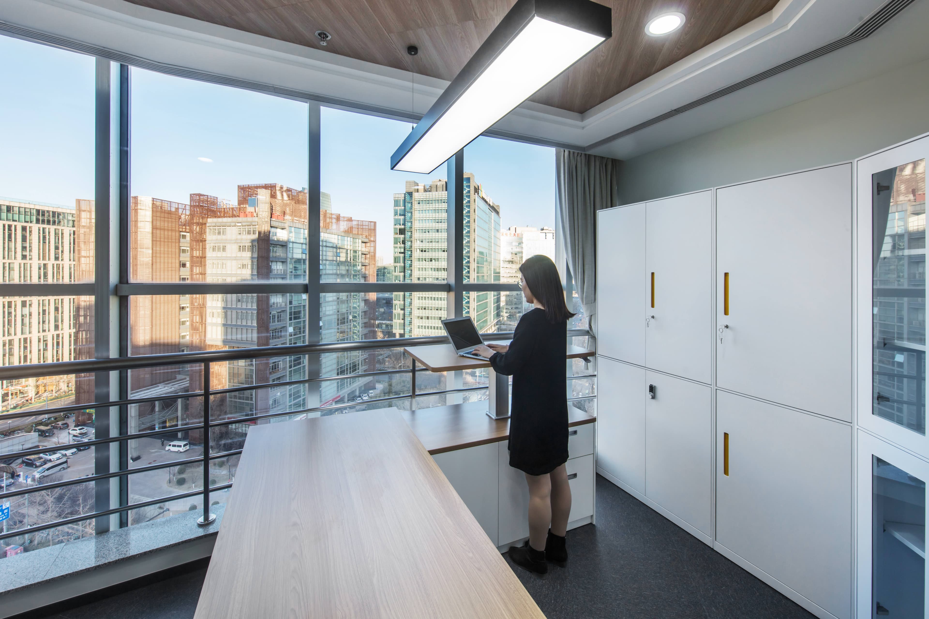 Refined Financial Workplace - 3