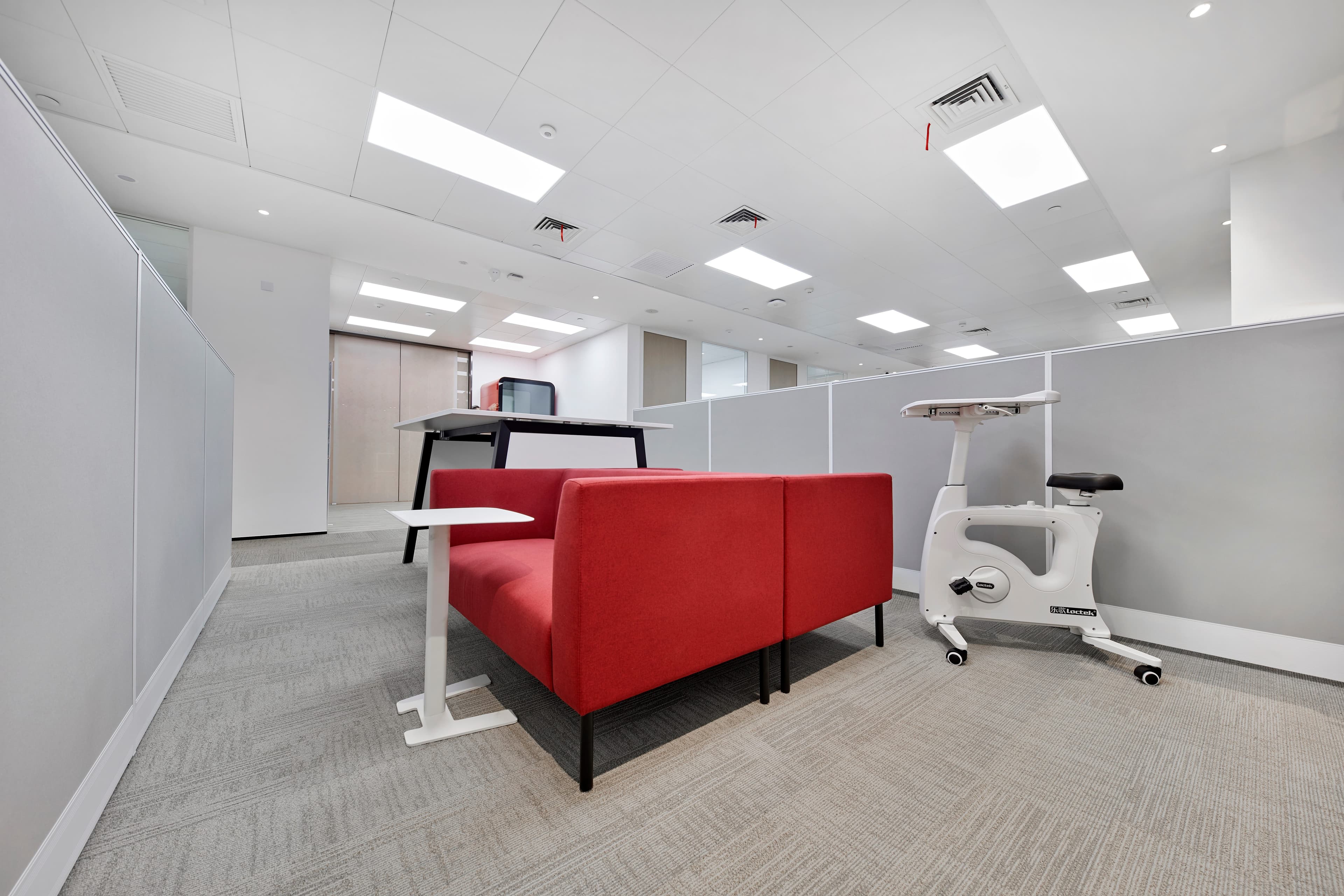 Warm Brand Workplace - 4